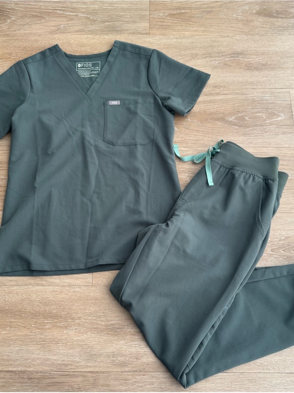 Figs Bonsai Scrub Set